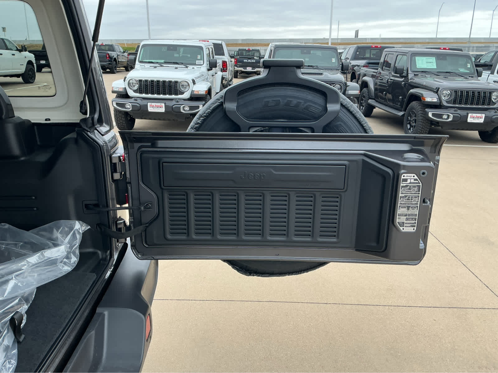 new 2026 Jeep Wrangler car, priced at $55,675