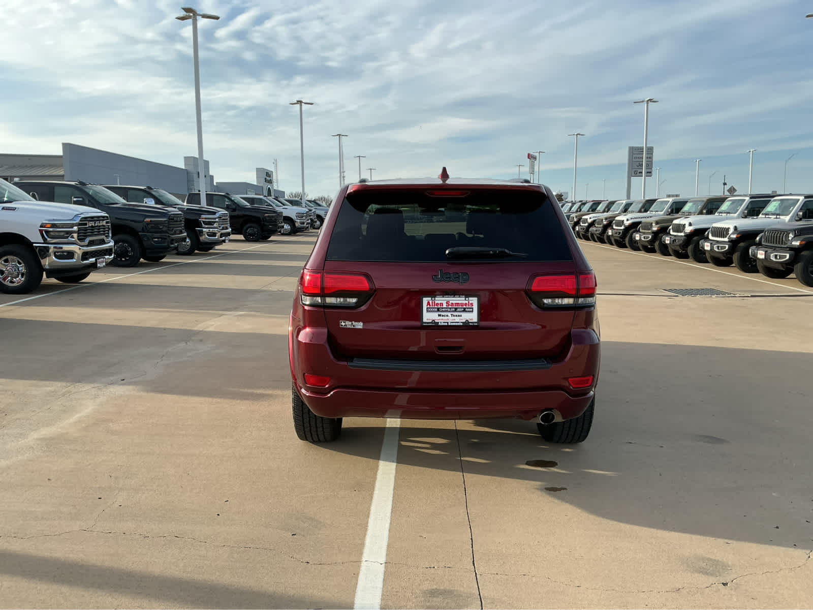 Used Car 2021 Jeep Grand Cherokee  Laredo X For Sale Under $25,000 In Waco, Texas