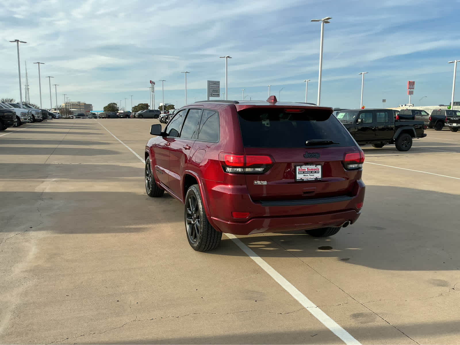 Used Car 2021 Jeep Grand Cherokee  Laredo X For Sale Under $25,000 In Waco, Texas