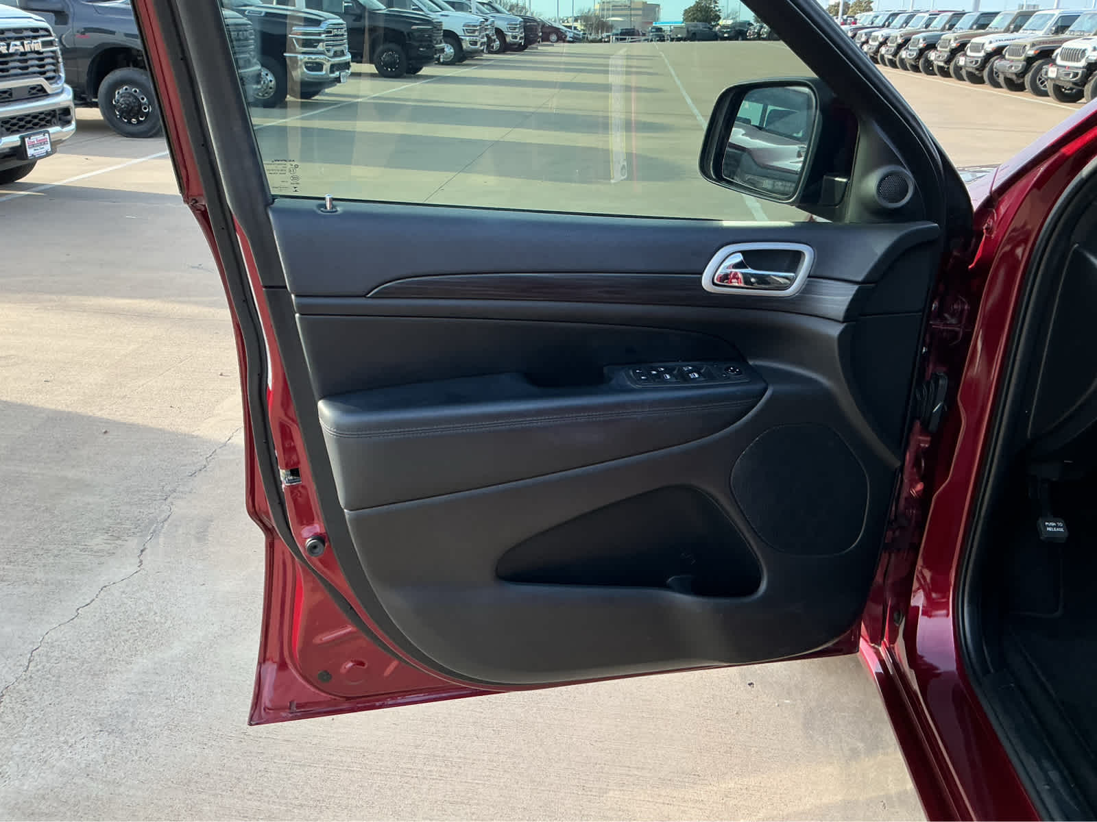 Used Car 2021 Jeep Grand Cherokee  Laredo X For Sale Under $25,000 In Waco, Texas