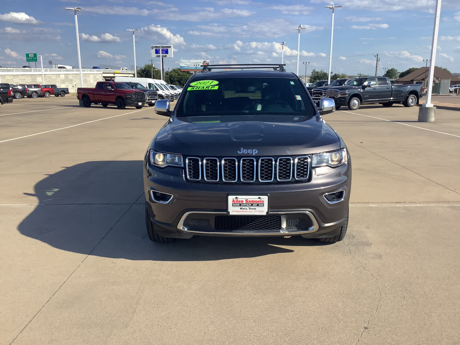 Used Car 2021 Jeep Grand Cherokee  Limited For Sale Under $25,000 In Waco, Texas