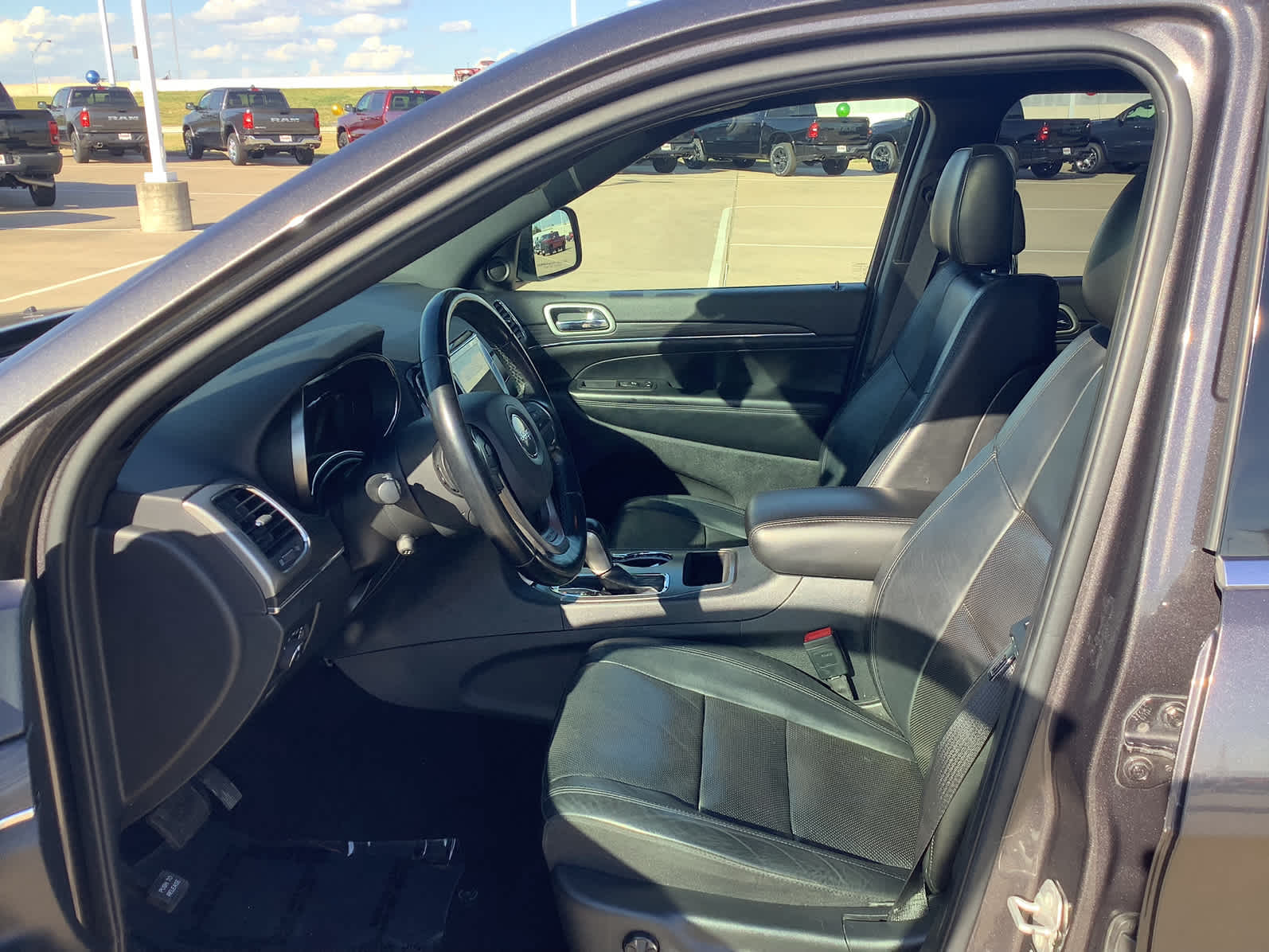 Used Car 2021 Jeep Grand Cherokee  Limited For Sale Under $25,000 In Waco, Texas