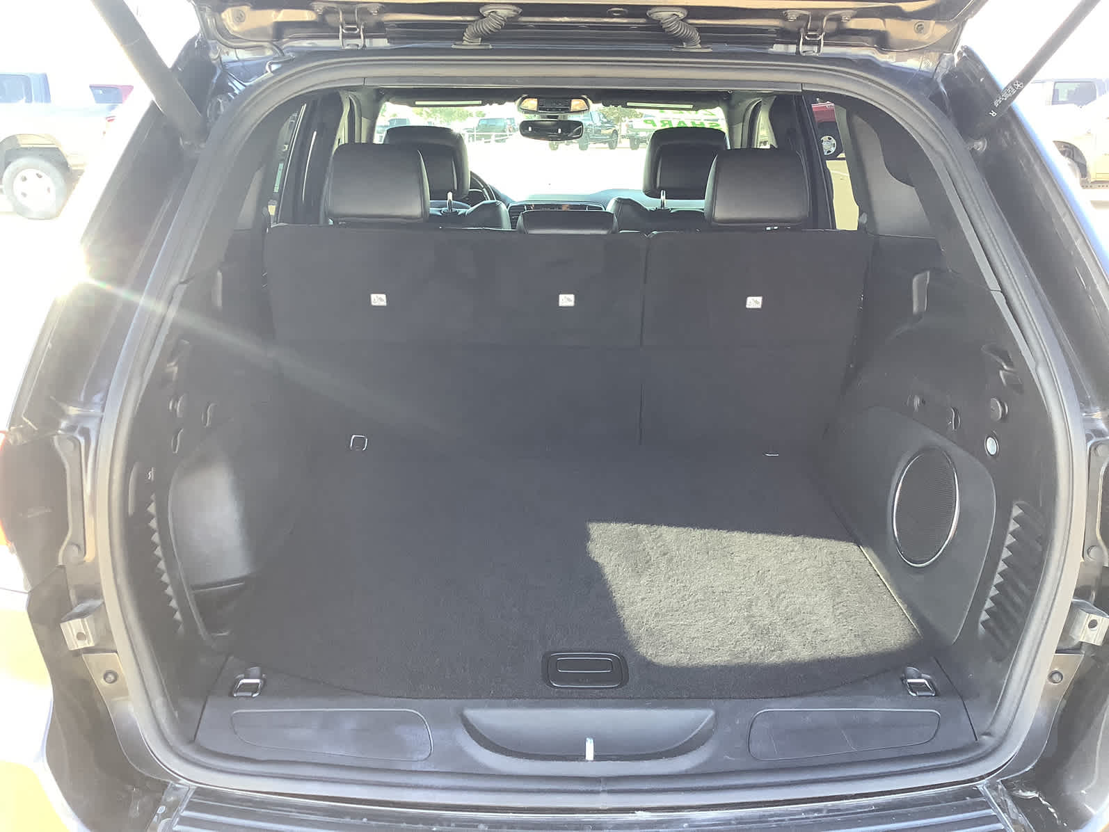 Used Car 2021 Jeep Grand Cherokee  Limited For Sale Under $25,000 In Waco, Texas