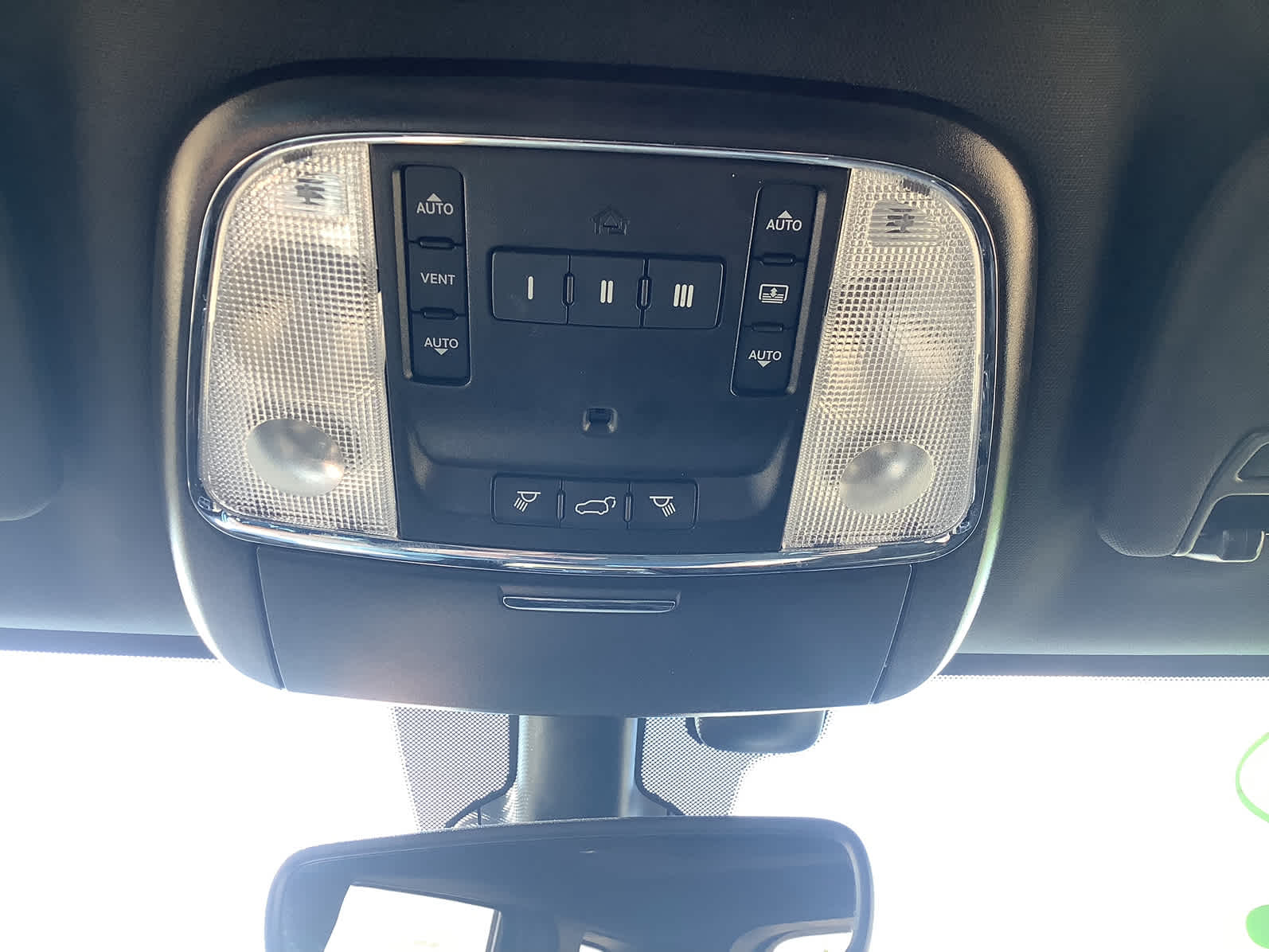 Used Car 2021 Jeep Grand Cherokee  Limited For Sale Under $25,000 In Waco, Texas