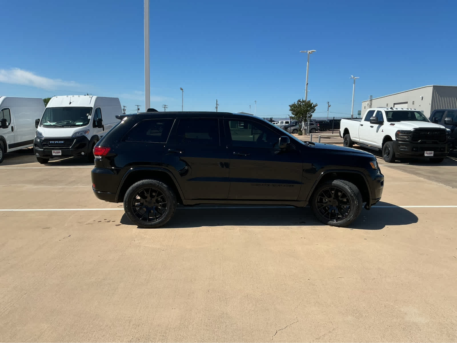 Used Car 2022 Jeep Grand Cherokee Wk  Laredo X For Sale Under $30,000 In Waco, Texas