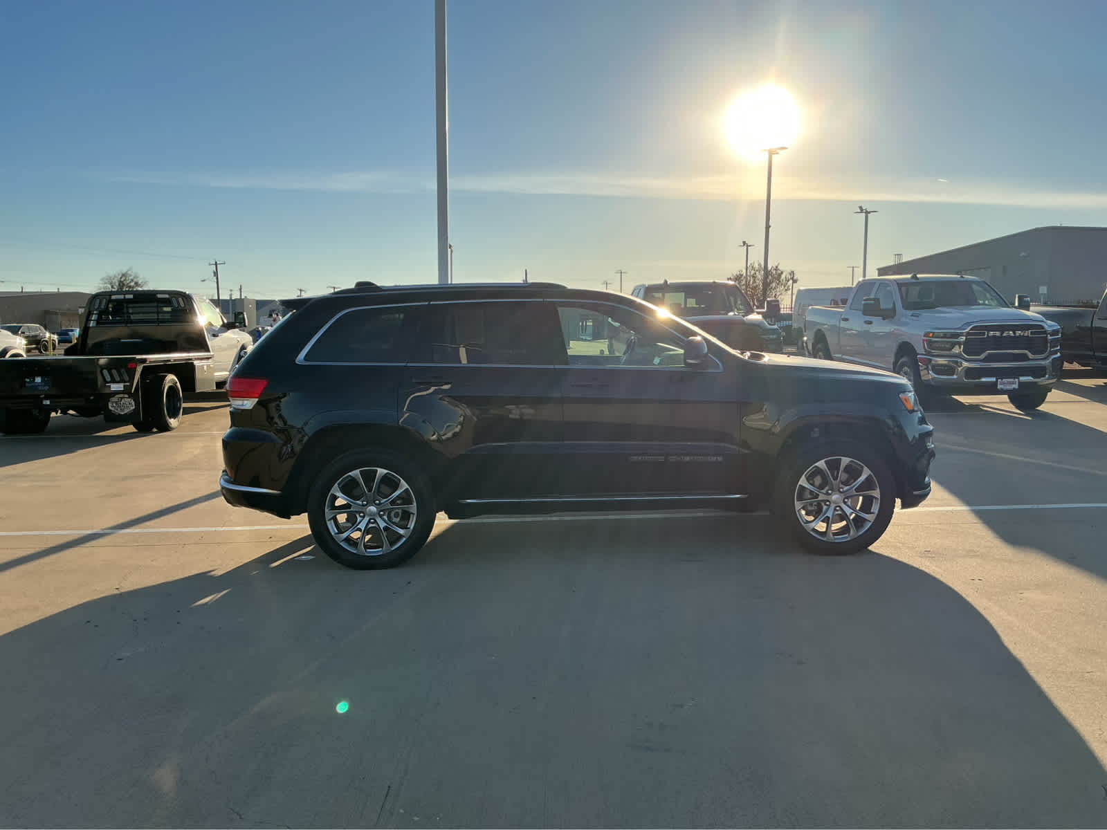 Used Car 2020 Jeep Grand Cherokee  Summit For Sale Under $40,000 In Waco, Texas