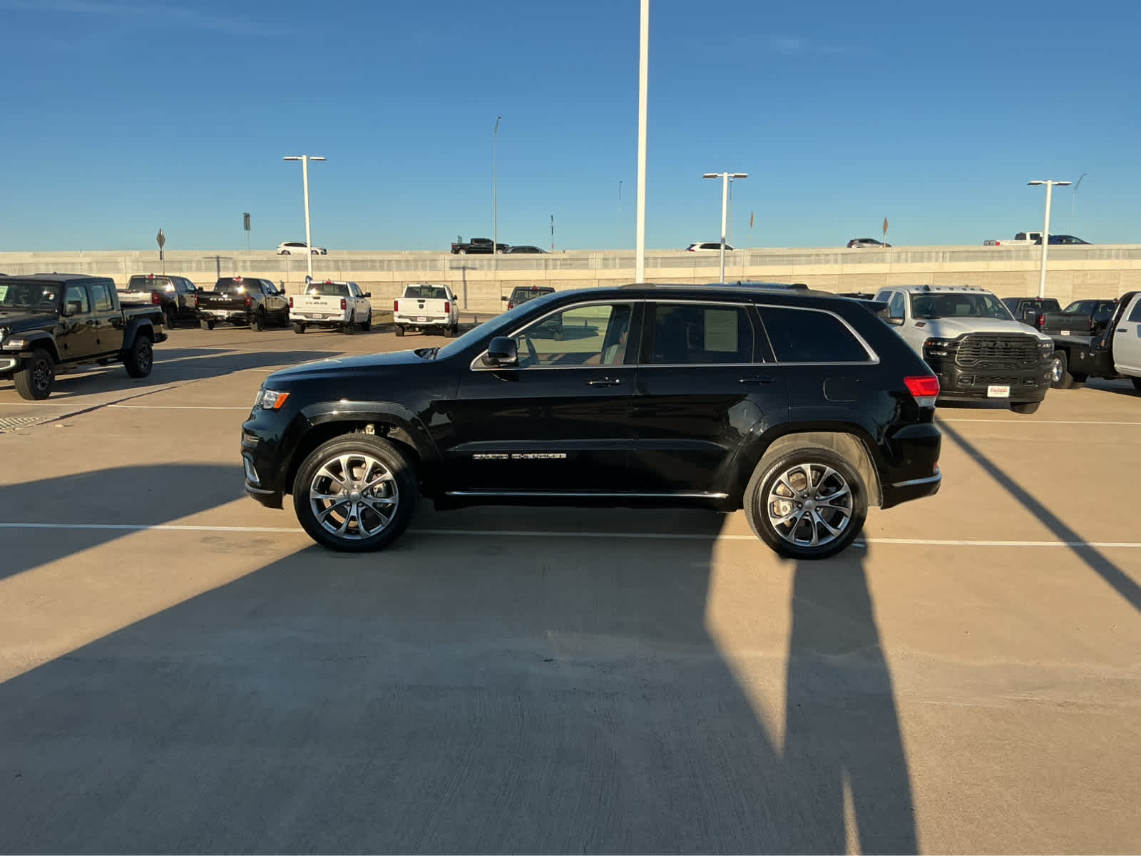Used Car 2020 Jeep Grand Cherokee  Summit For Sale Under $40,000 In Waco, Texas