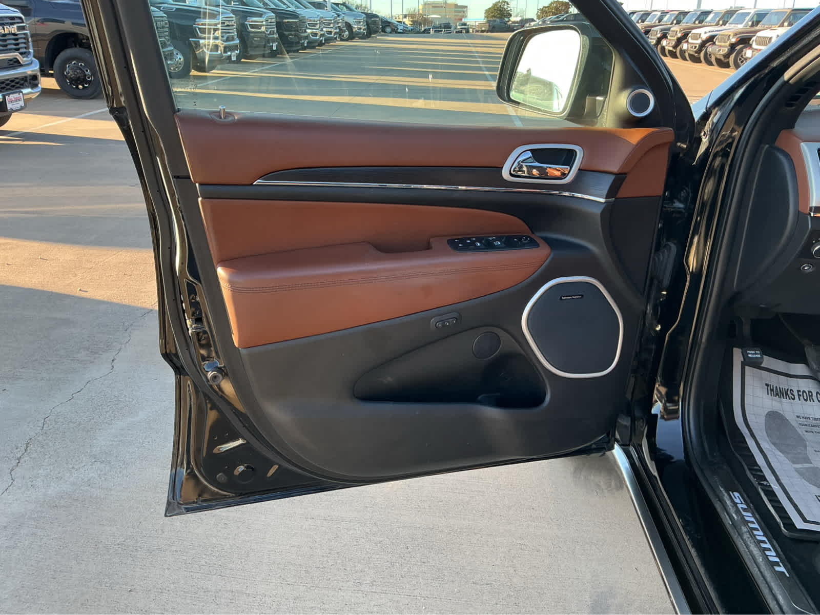 Used Car 2020 Jeep Grand Cherokee  Summit For Sale Under $40,000 In Waco, Texas