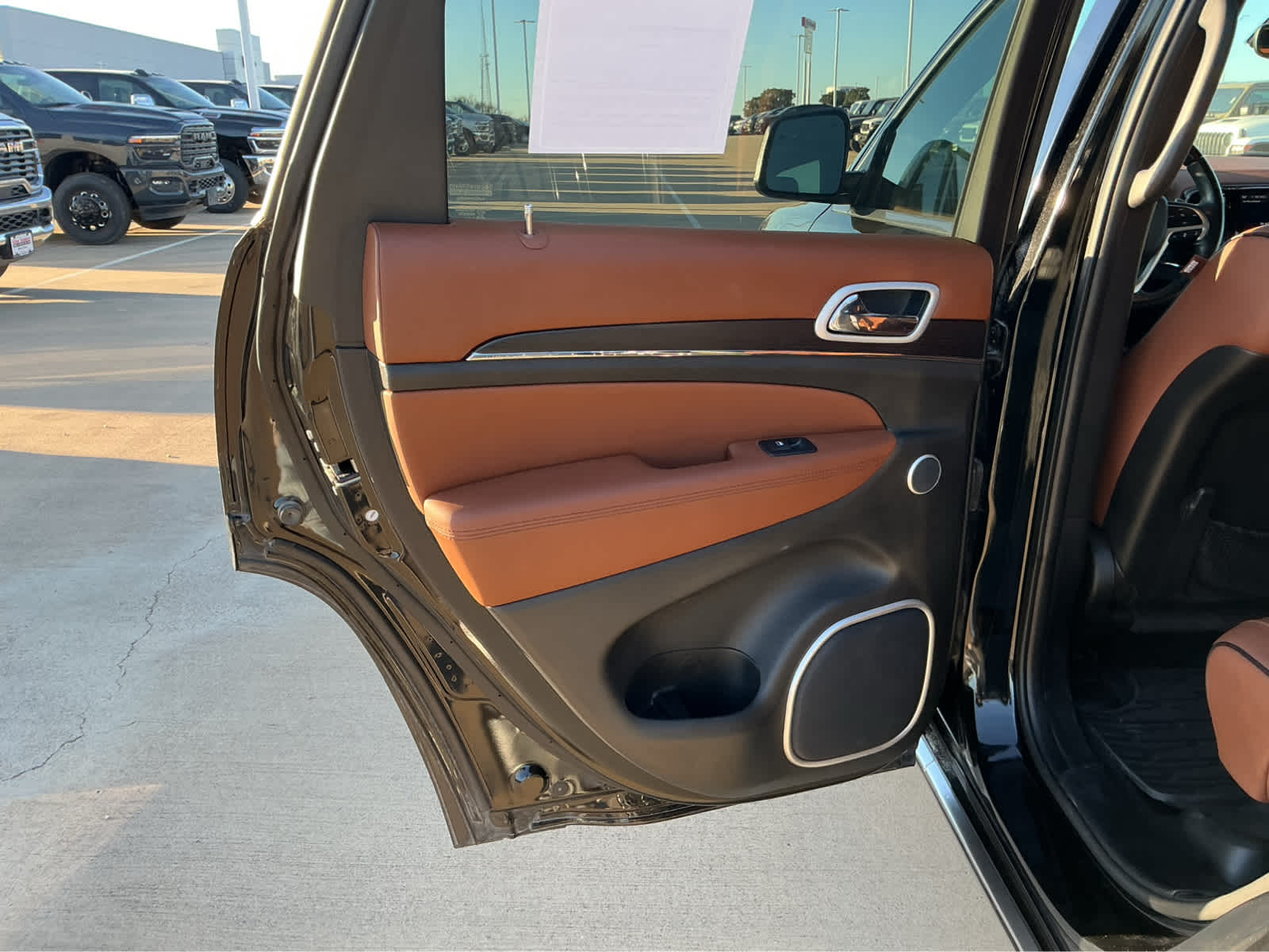 Used Car 2020 Jeep Grand Cherokee  Summit For Sale Under $40,000 In Waco, Texas