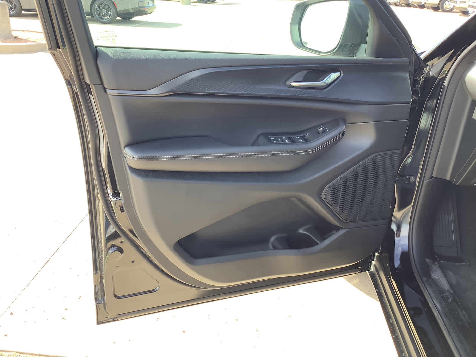 New Car 2025 Jeep Grand Cherokee  Laredo For Sale Under $40,000 In Waco, Texas