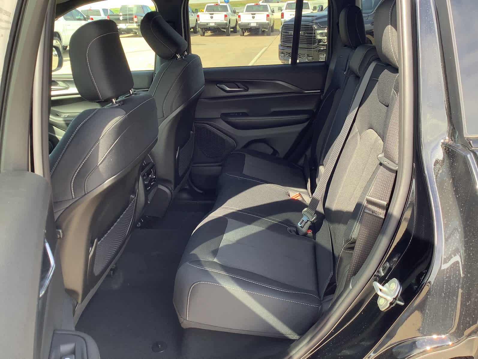 New Car 2025 Jeep Grand Cherokee  Laredo For Sale Under $40,000 In Waco, Texas