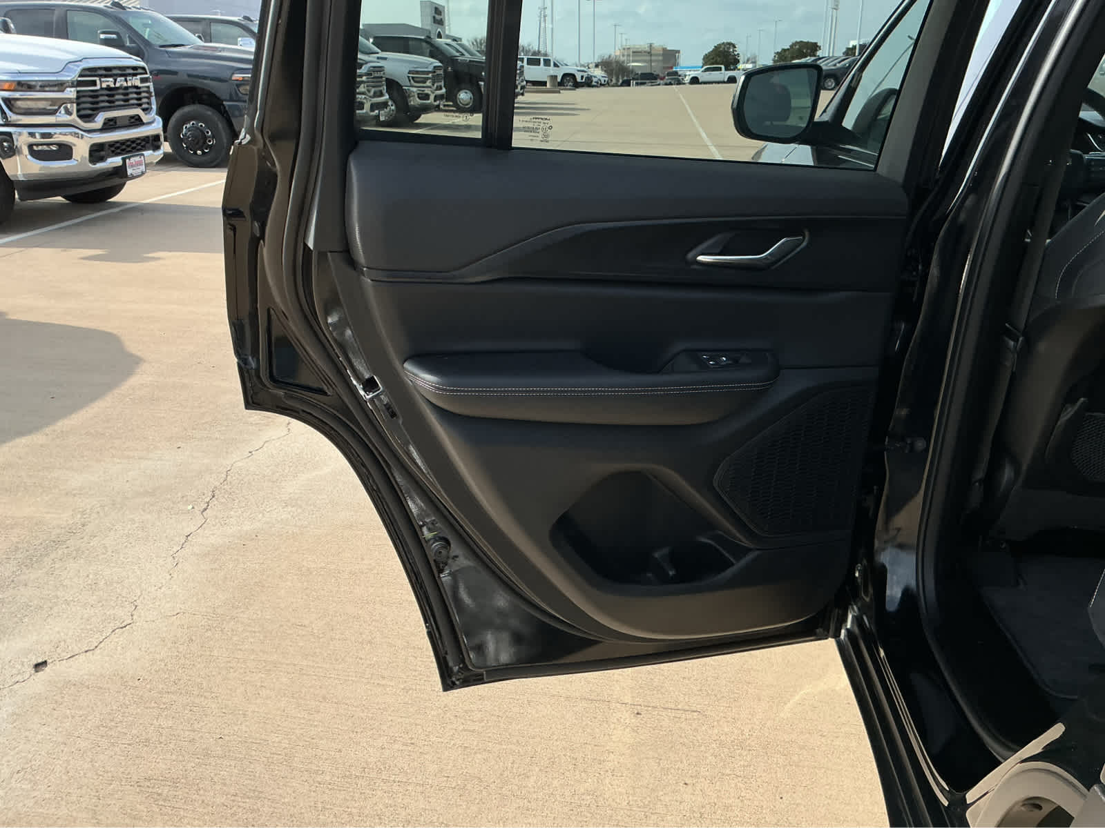 Used Car 2025 Jeep Grand Cherokee  Laredo For Sale Under $40,000 In Waco, Texas