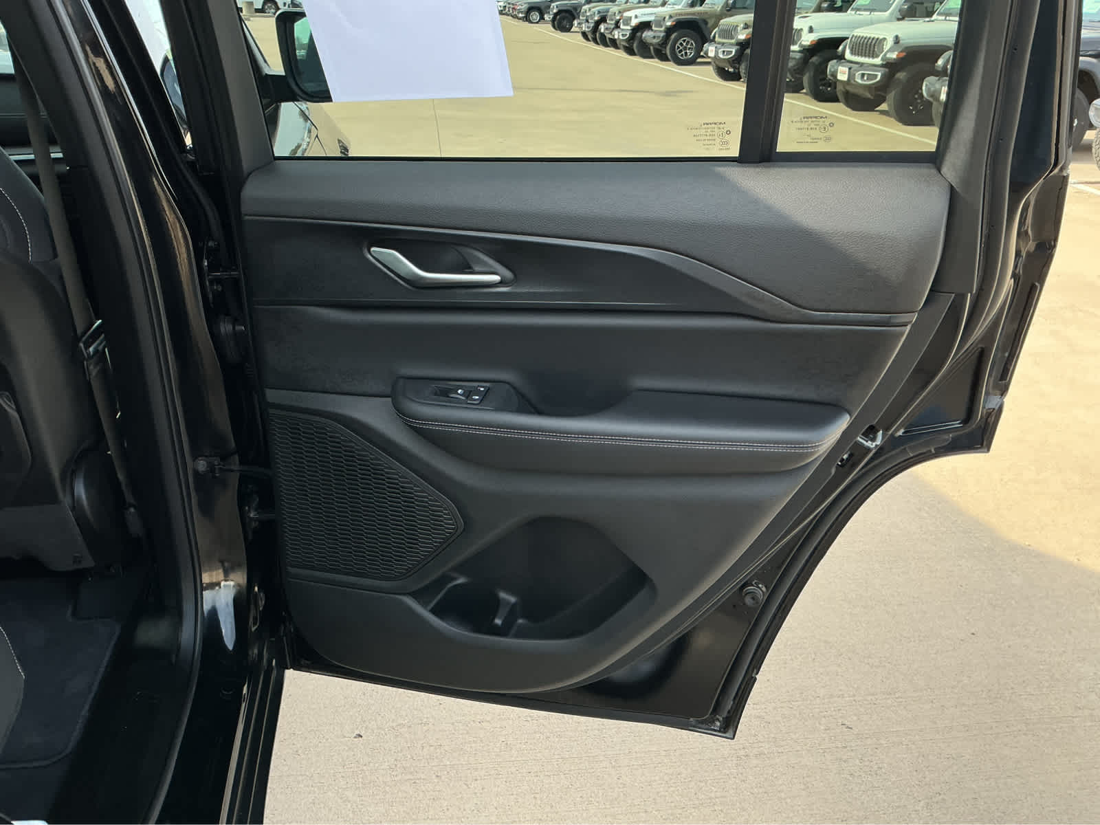 Used Car 2025 Jeep Grand Cherokee  Laredo For Sale Under $40,000 In Waco, Texas