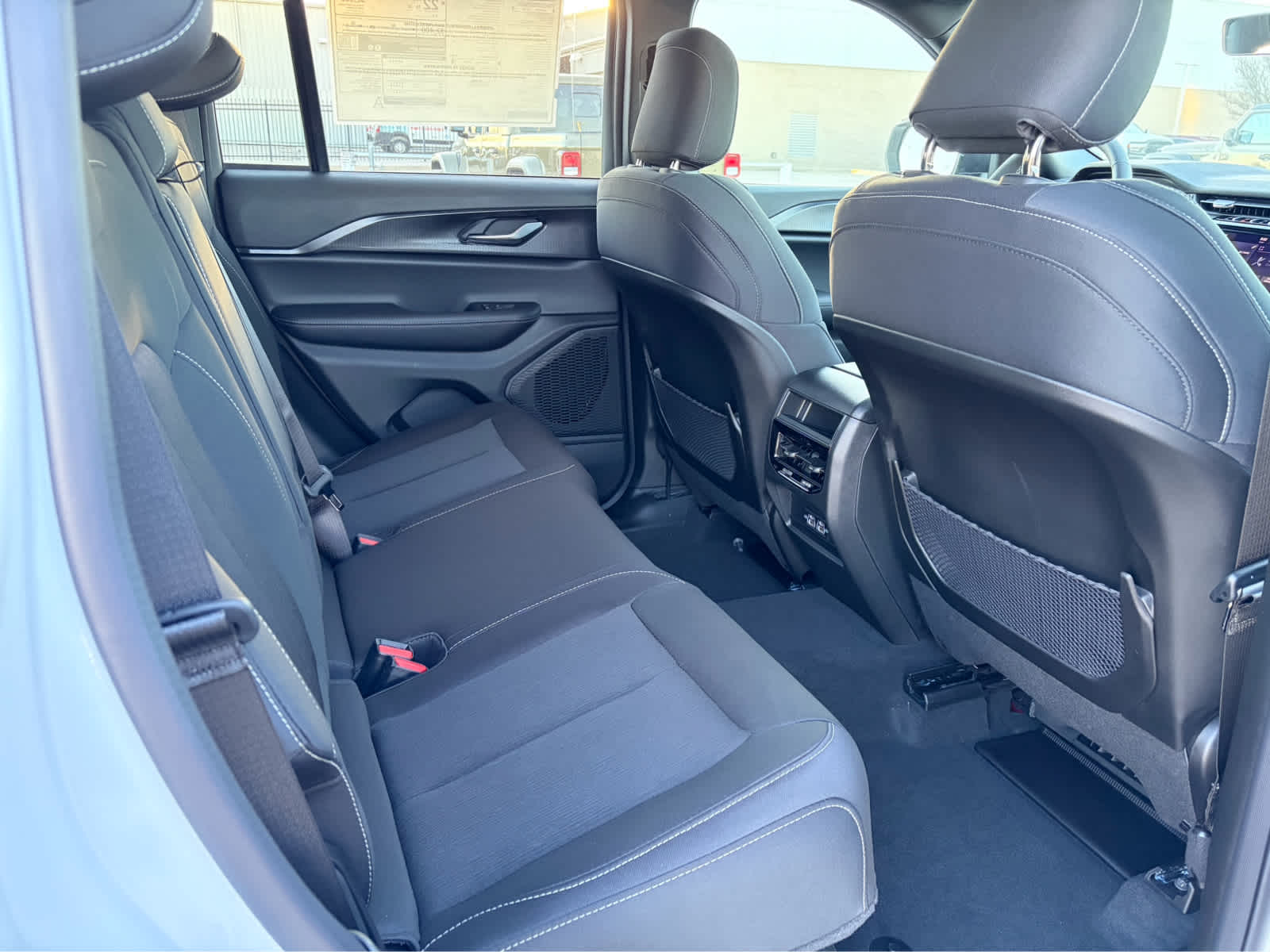 New Car 2025 Jeep Grand Cherokee  Laredo For Sale Under $40,000 In Waco, Texas