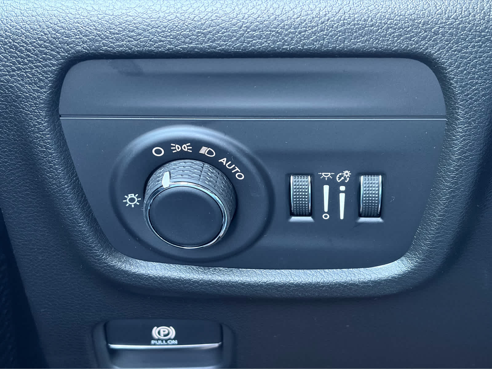 New Car 2025 Jeep Grand Cherokee  Laredo For Sale Under $40,000 In Waco, Texas