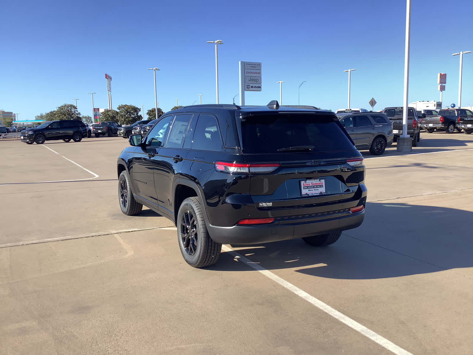 New Car 2025 Jeep Grand Cherokee  Altitude X For Sale Under $50,000 In Waco, Texas