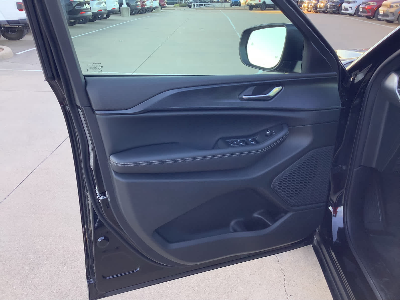 New Car 2025 Jeep Grand Cherokee  Laredo For Sale Under $50,000 In Waco, Texas