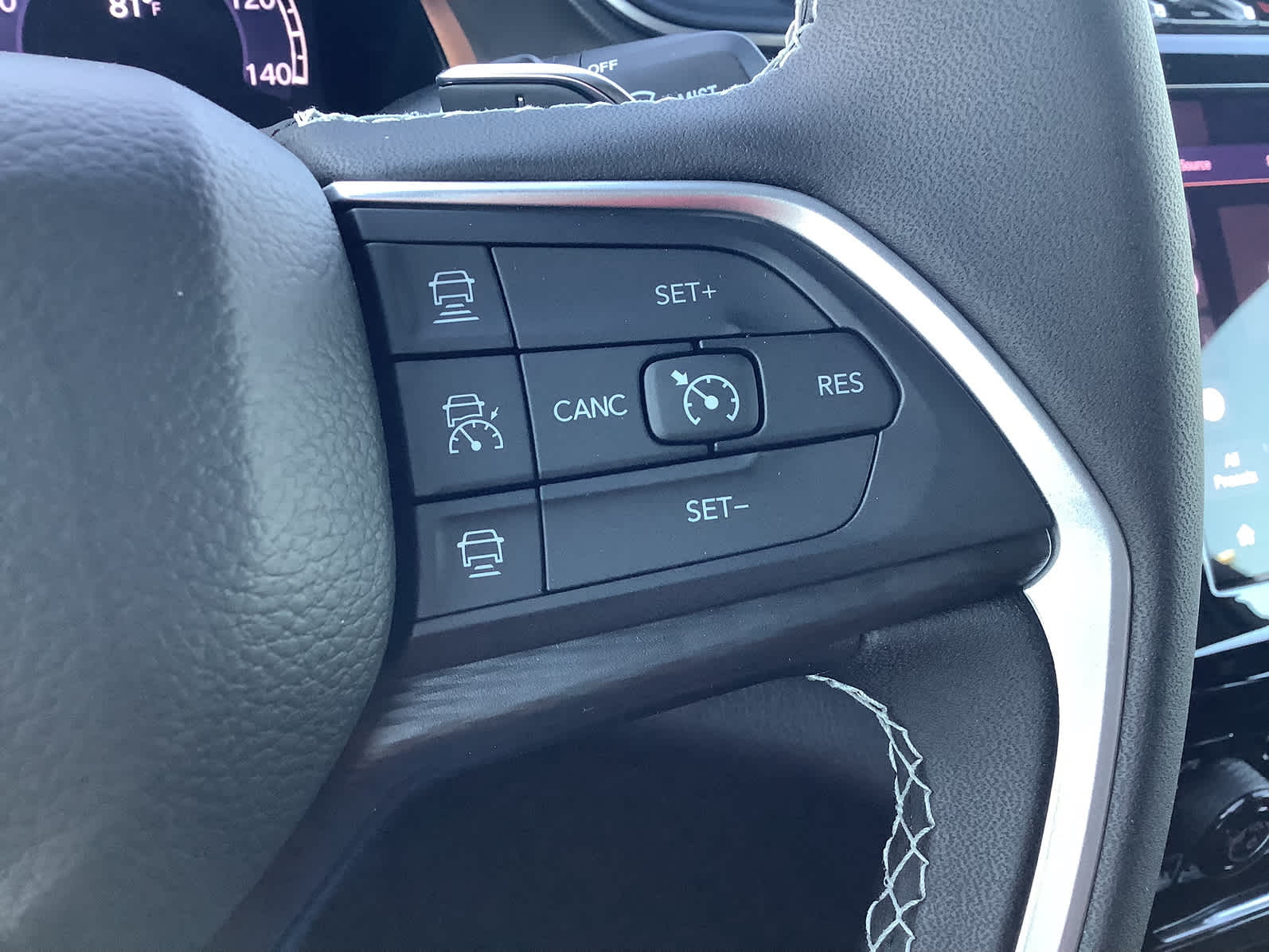 New Car 2025 Jeep Grand Cherokee  Laredo For Sale Under $50,000 In Waco, Texas