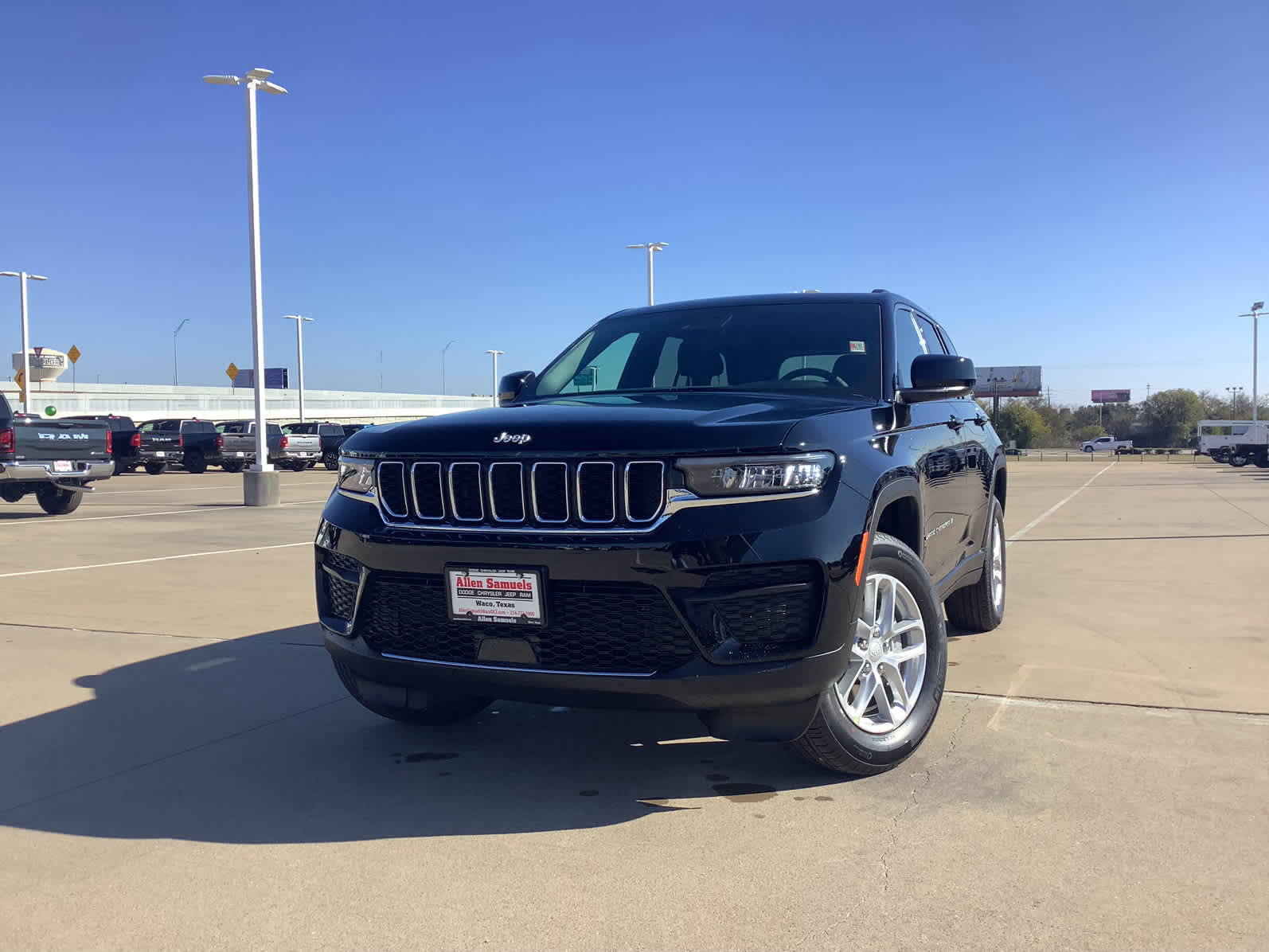 New Car 2025 Jeep Grand Cherokee  Laredo X For Sale Under $50,000 In Waco, Texas