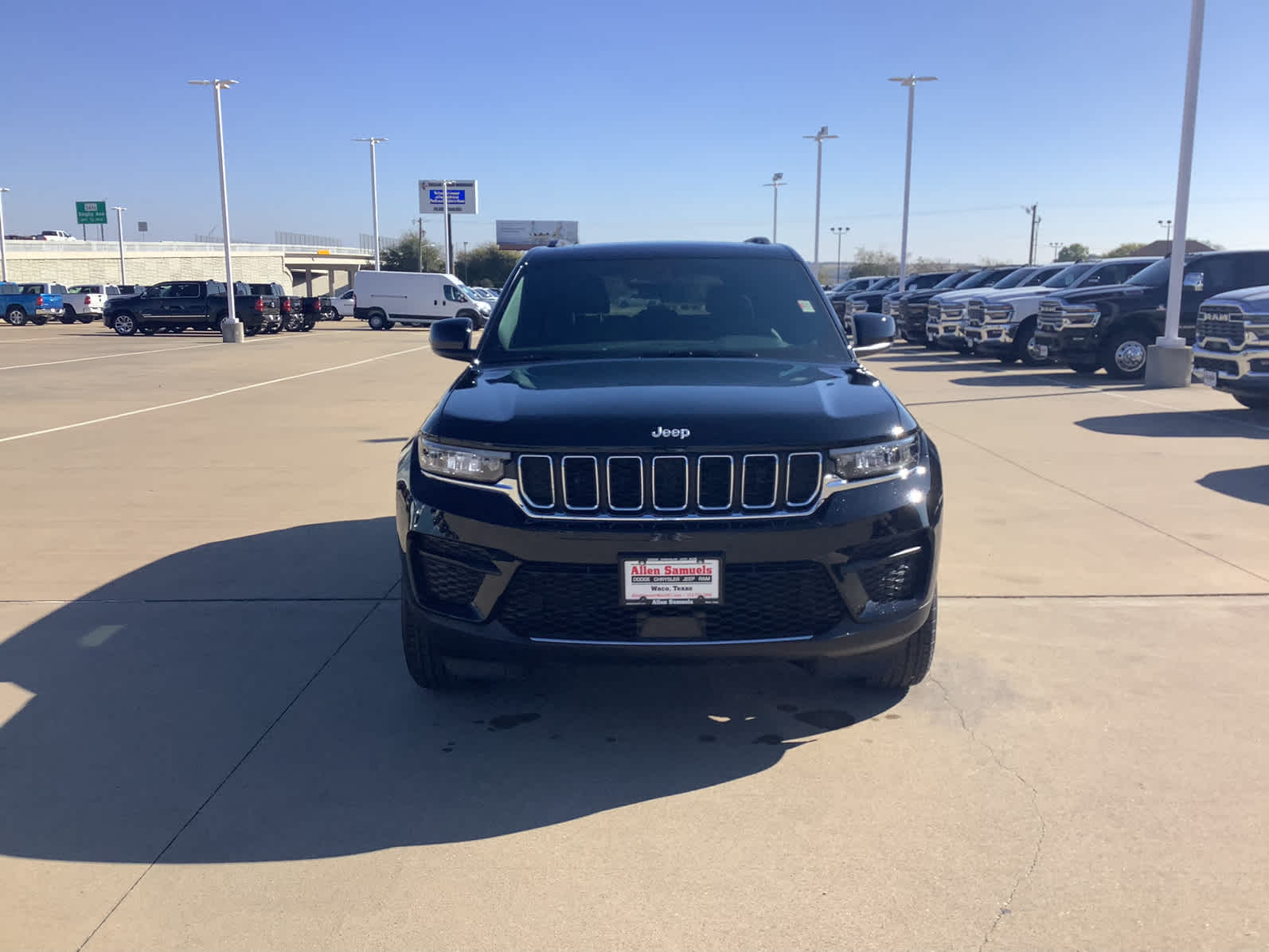New Car 2025 Jeep Grand Cherokee  Laredo X For Sale Under $50,000 In Waco, Texas
