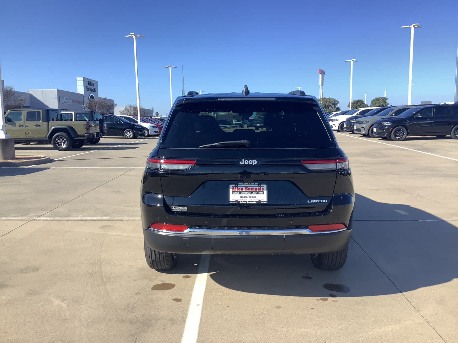 New Car 2025 Jeep Grand Cherokee  Laredo X For Sale Under $50,000 In Waco, Texas