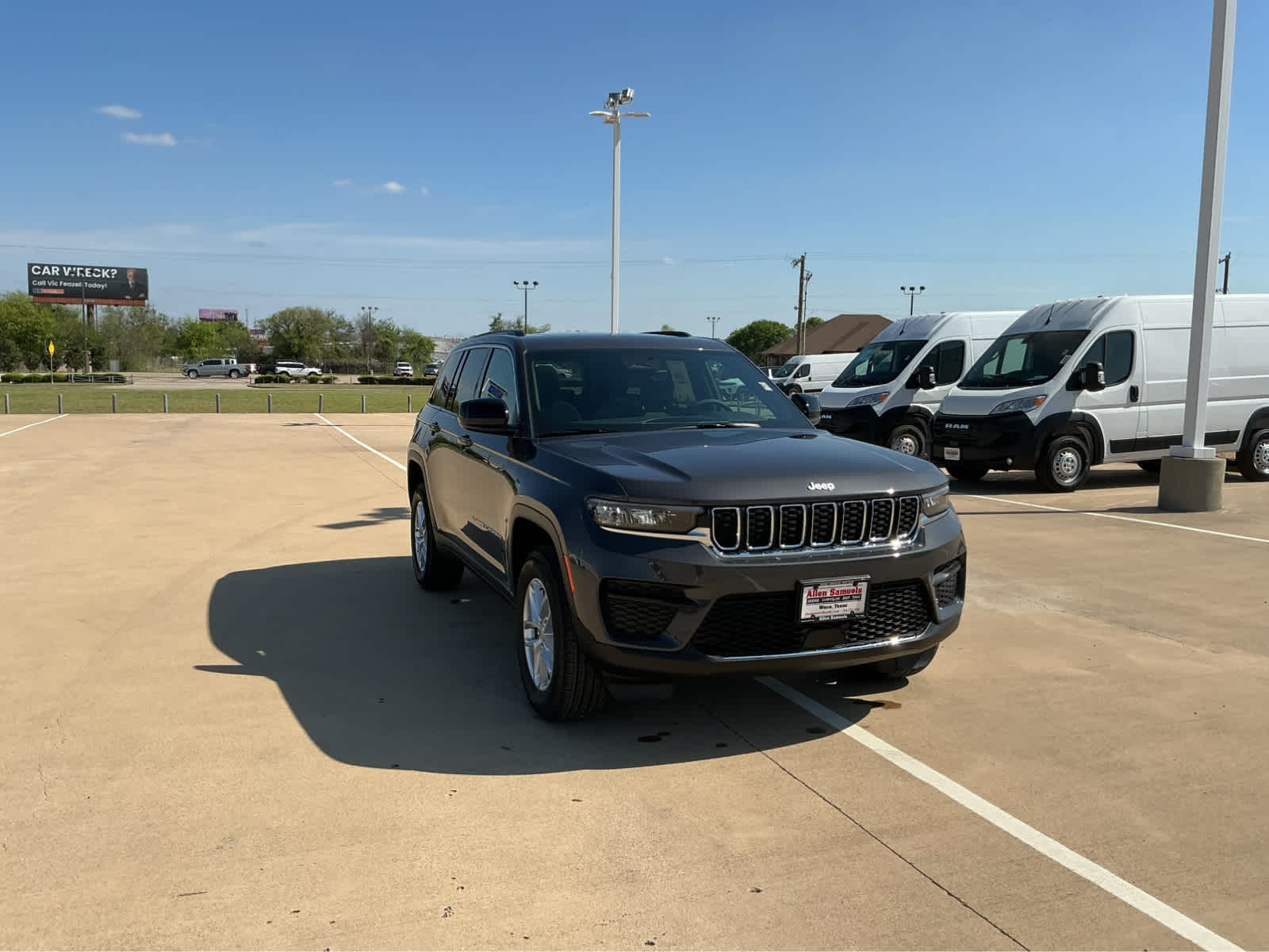 new 2026 Jeep Grand Cherokee car, priced at $43,305