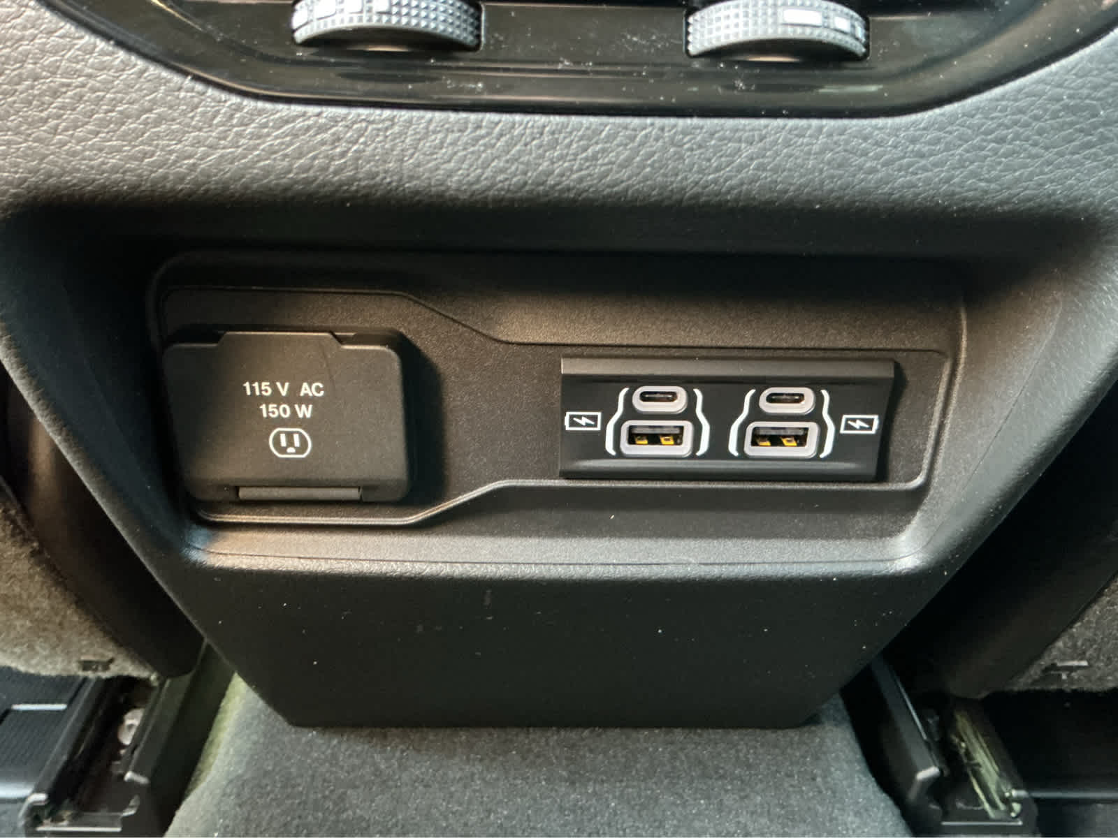 new 2026 Jeep Grand Cherokee car, priced at $43,305