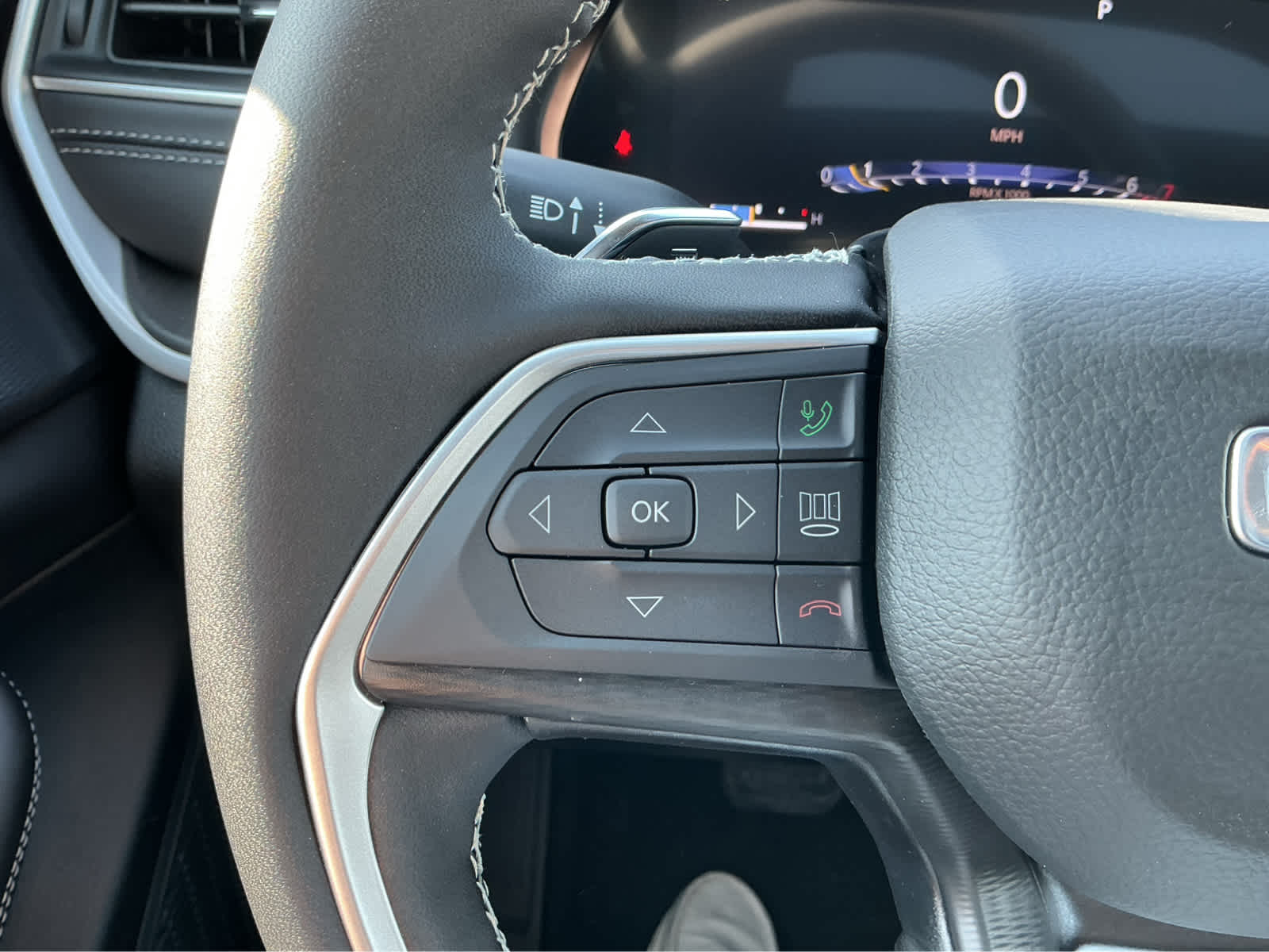 new 2026 Jeep Grand Cherokee car, priced at $43,305