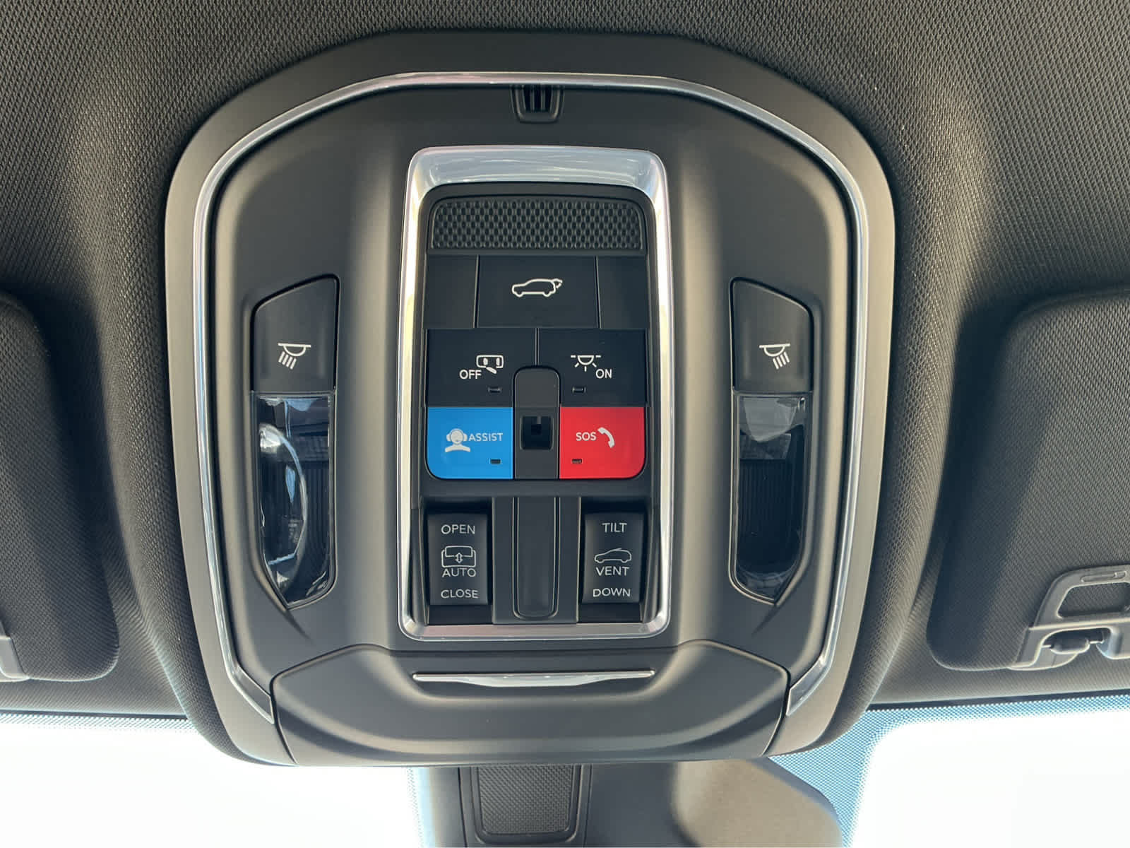 new 2026 Jeep Grand Cherokee car, priced at $43,305