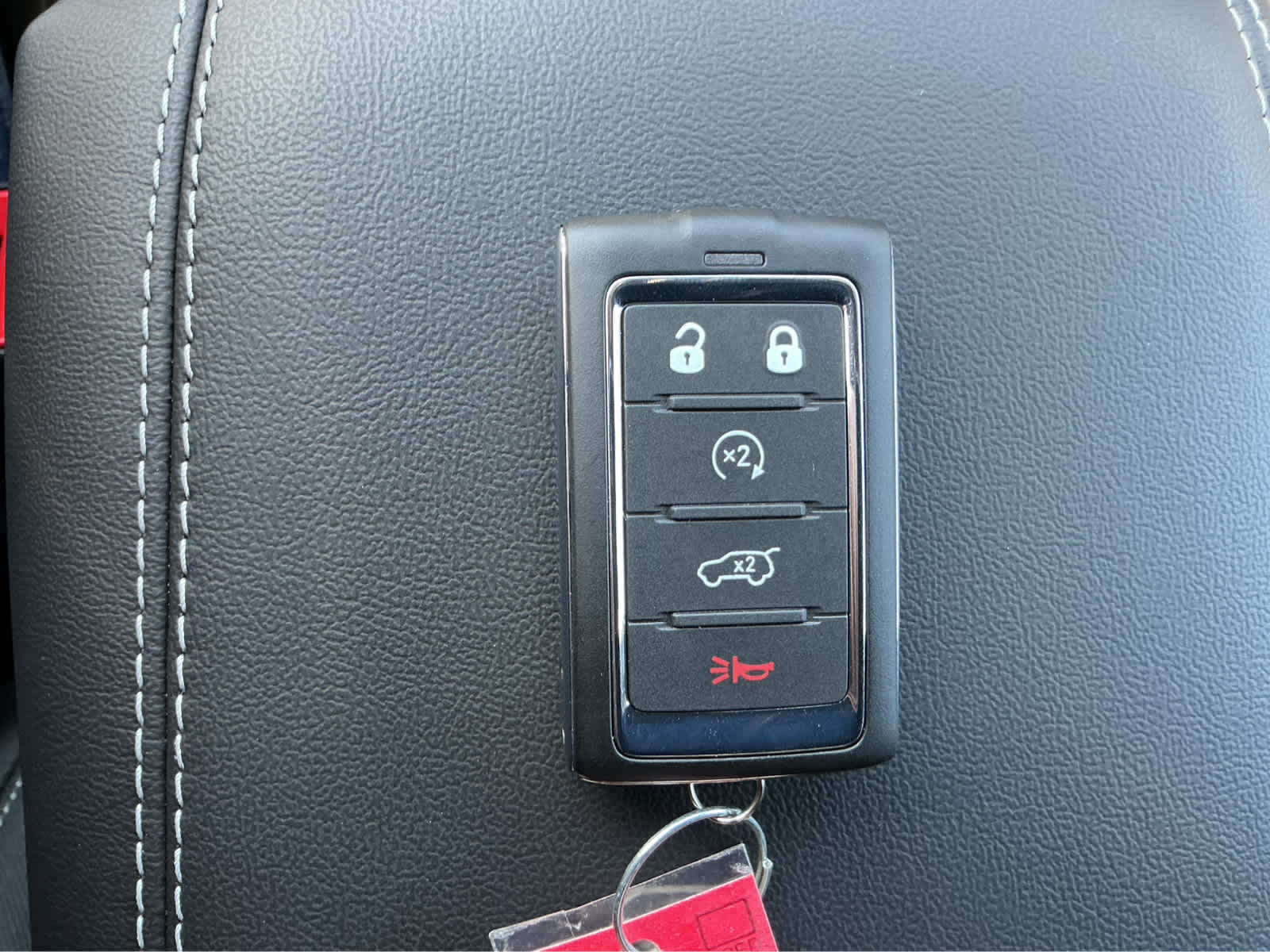 new 2026 Jeep Grand Cherokee car, priced at $43,305