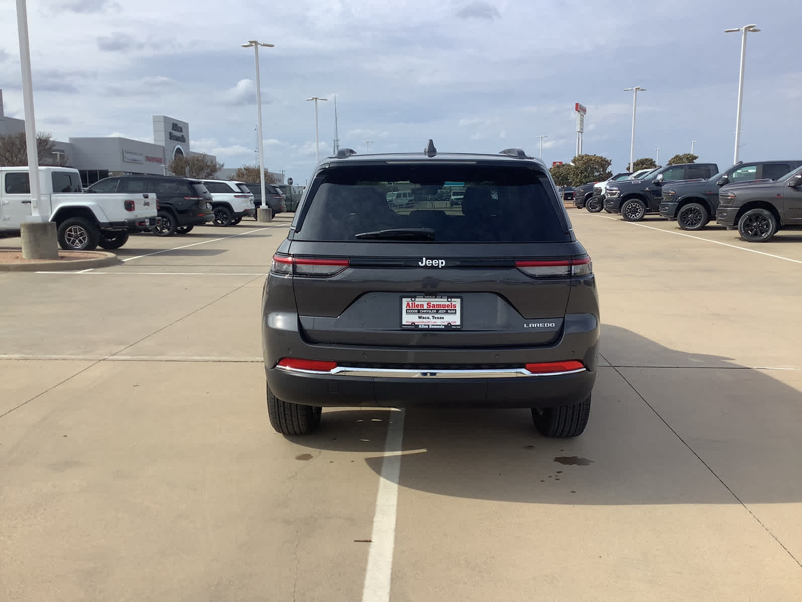 New Car 2025 Jeep Grand Cherokee  Laredo X For Sale Under $50,000 In Waco, Texas