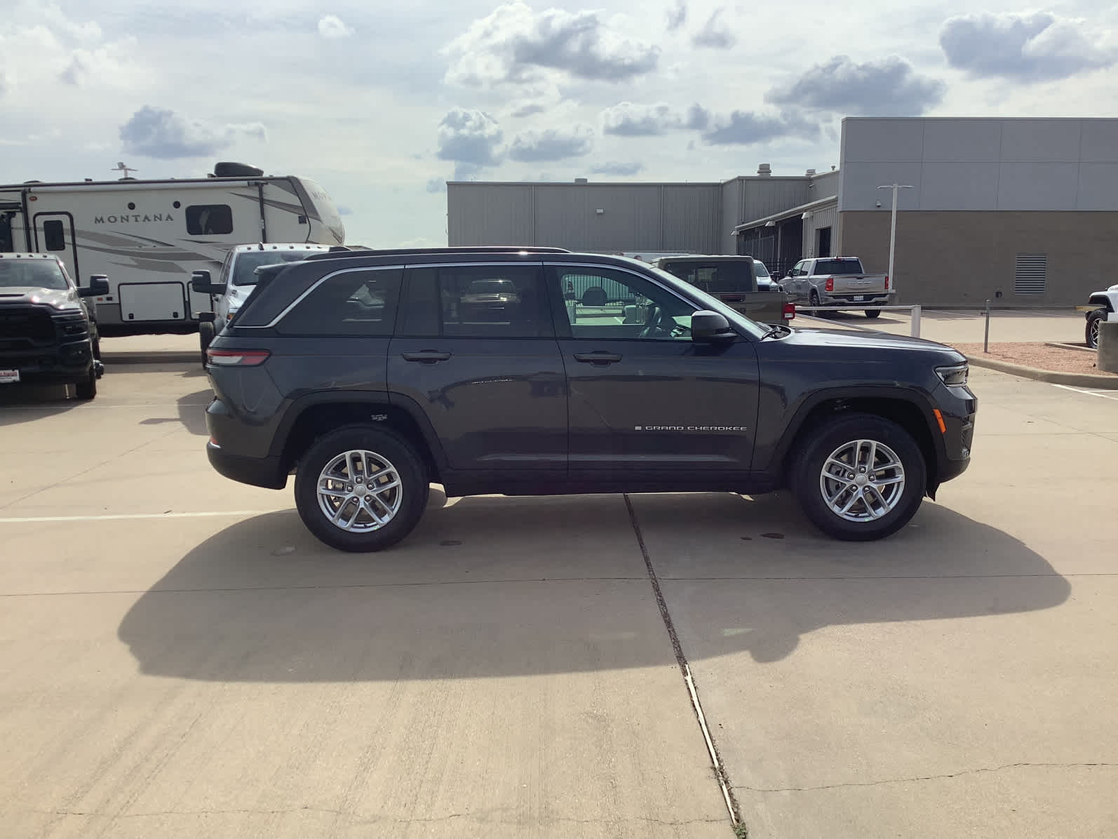 New Car 2025 Jeep Grand Cherokee  Laredo X For Sale Under $50,000 In Waco, Texas