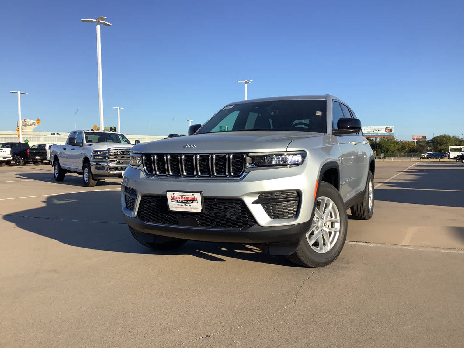 New Car 2025 Jeep Grand Cherokee  Laredo X For Sale Under $50,000 In Waco, Texas