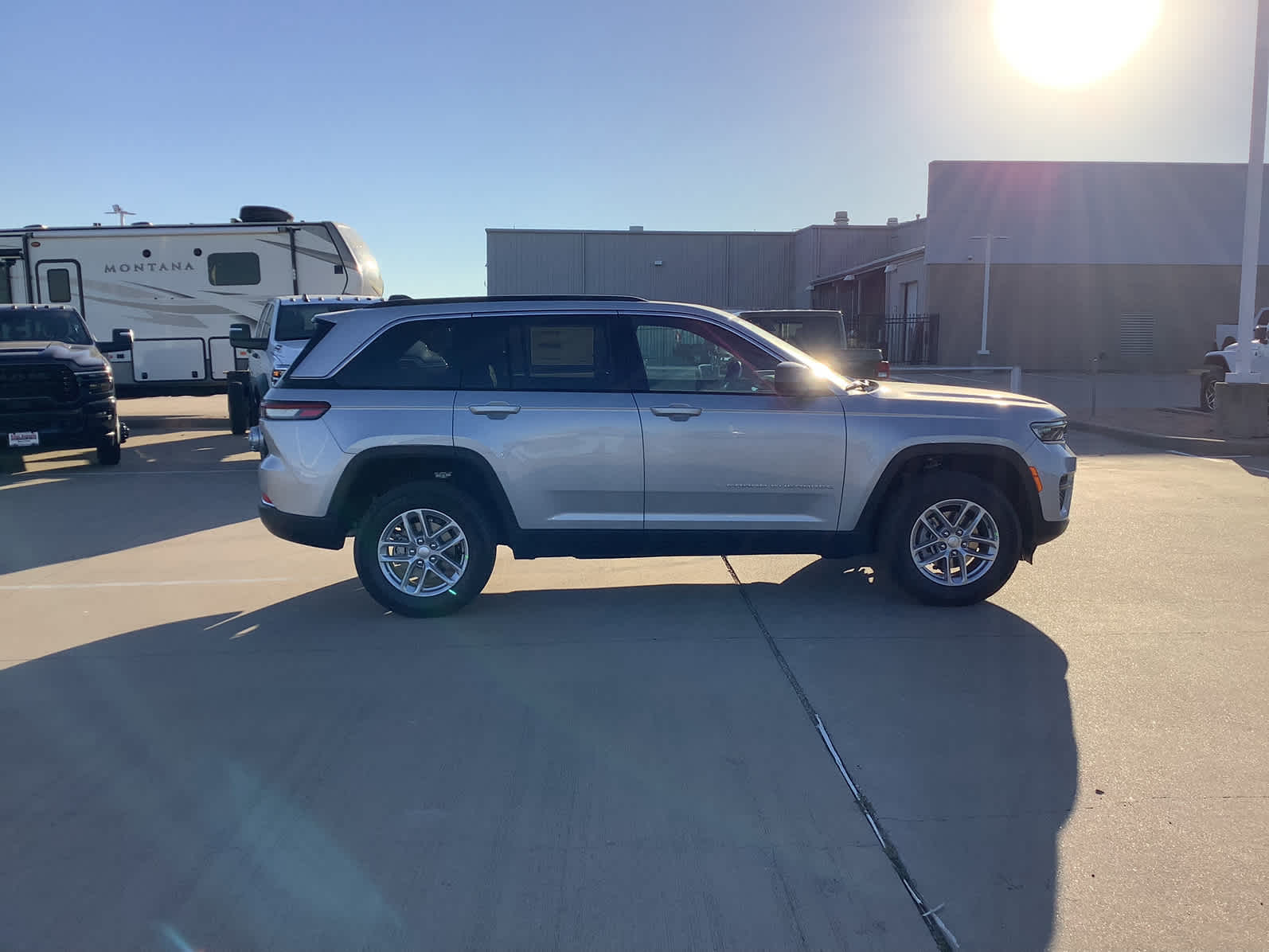 New Car 2025 Jeep Grand Cherokee  Laredo X For Sale Under $50,000 In Waco, Texas