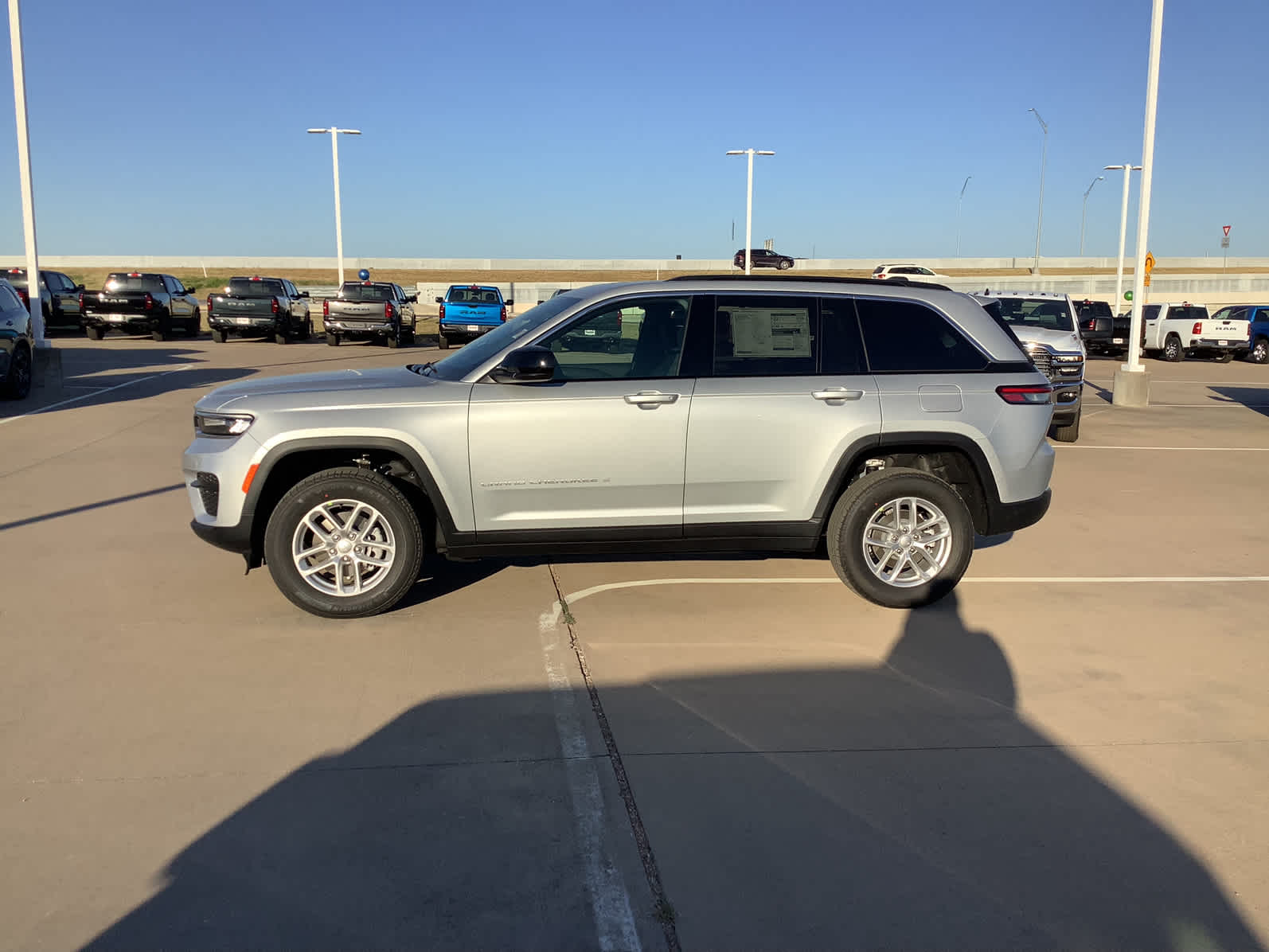 New Car 2025 Jeep Grand Cherokee  Laredo X For Sale Under $50,000 In Waco, Texas