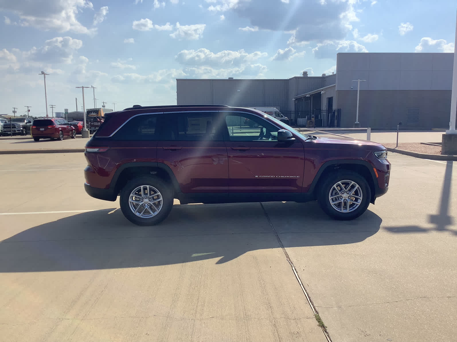New Car 2025 Jeep Grand Cherokee  Laredo For Sale In Waco, Texas