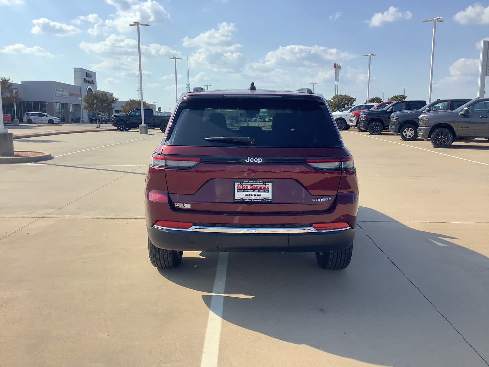 New Car 2025 Jeep Grand Cherokee  Laredo For Sale In Waco, Texas