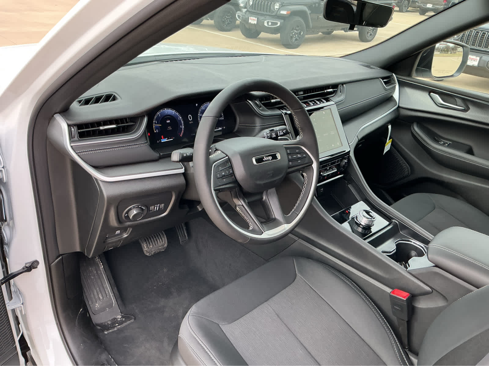 new 2026 Jeep Grand Cherokee car, priced at $42,710