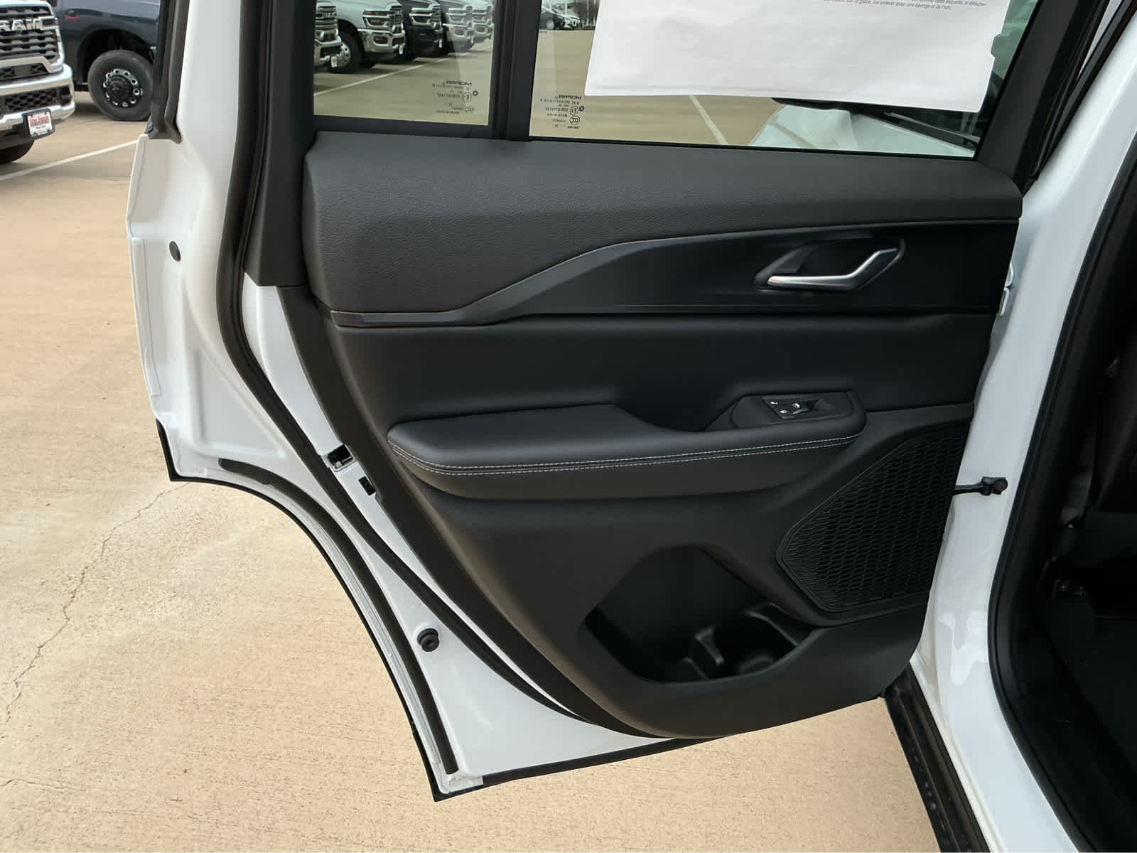 new 2026 Jeep Grand Cherokee car, priced at $42,710