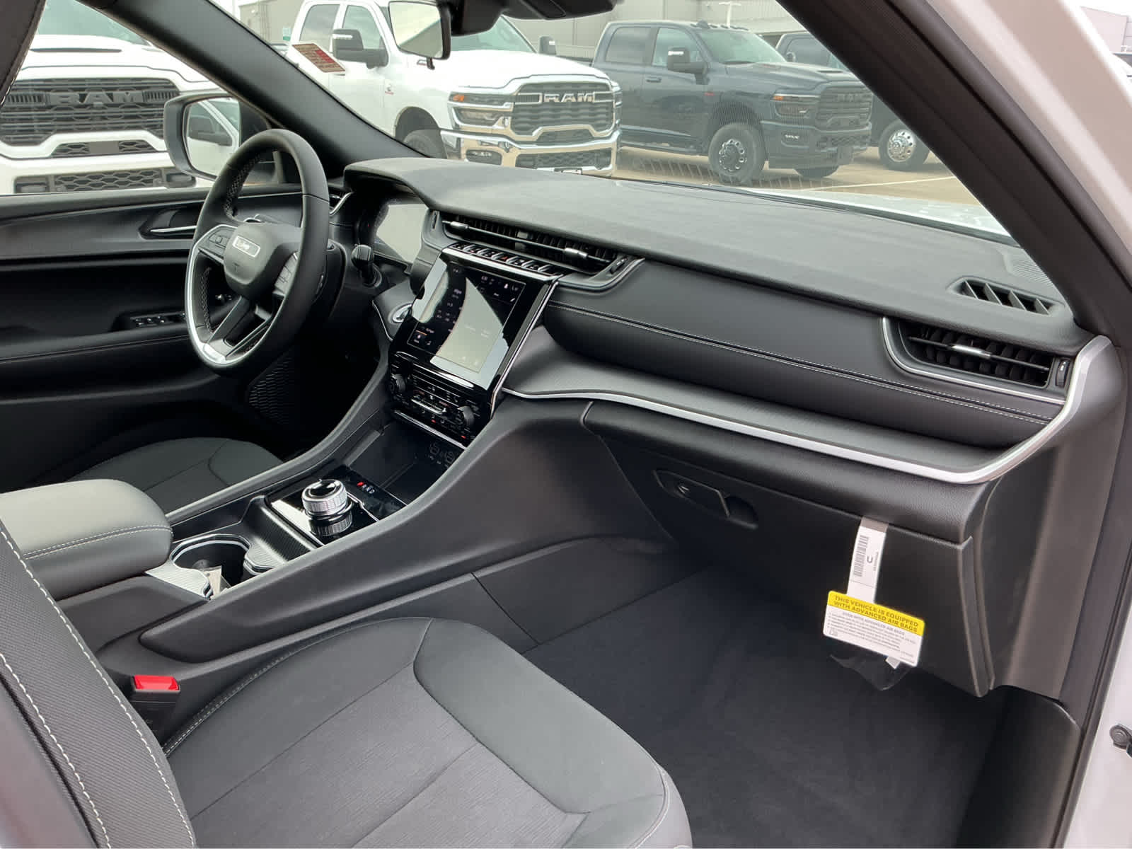 new 2026 Jeep Grand Cherokee car, priced at $42,710