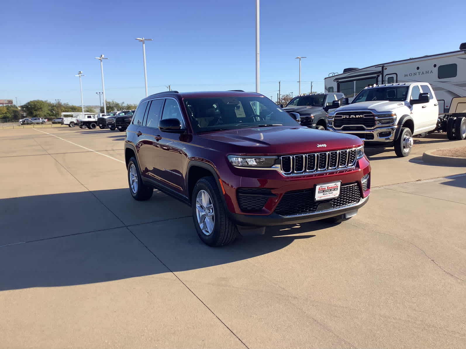 New Car 2025 Jeep Grand Cherokee  Laredo X For Sale Under $50,000 In Waco, Texas