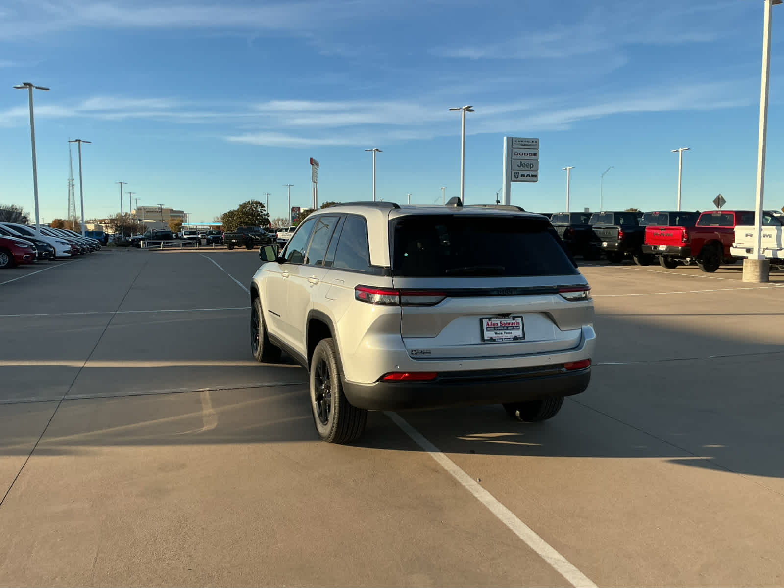 New Car 2025 Jeep Grand Cherokee  Altitude For Sale Under $50,000 In Waco, Texas