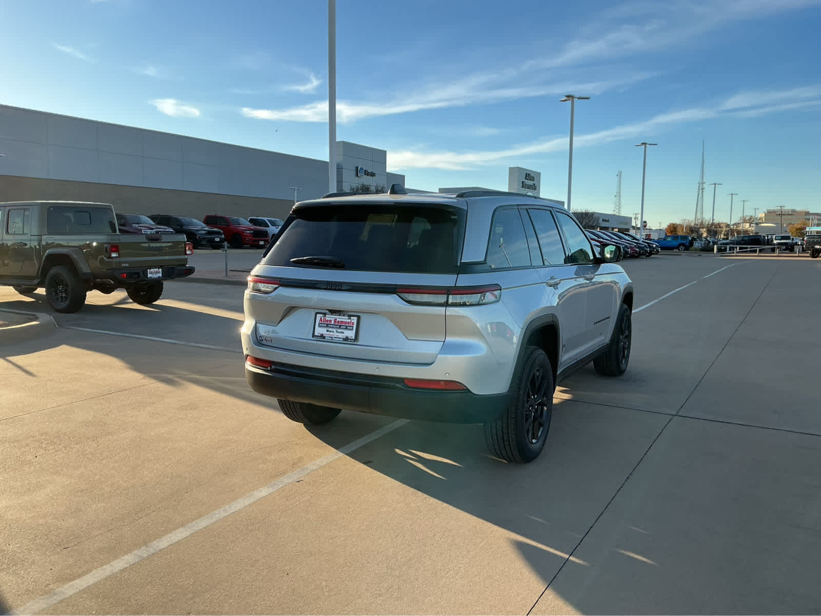 New Car 2025 Jeep Grand Cherokee  Altitude For Sale Under $50,000 In Waco, Texas