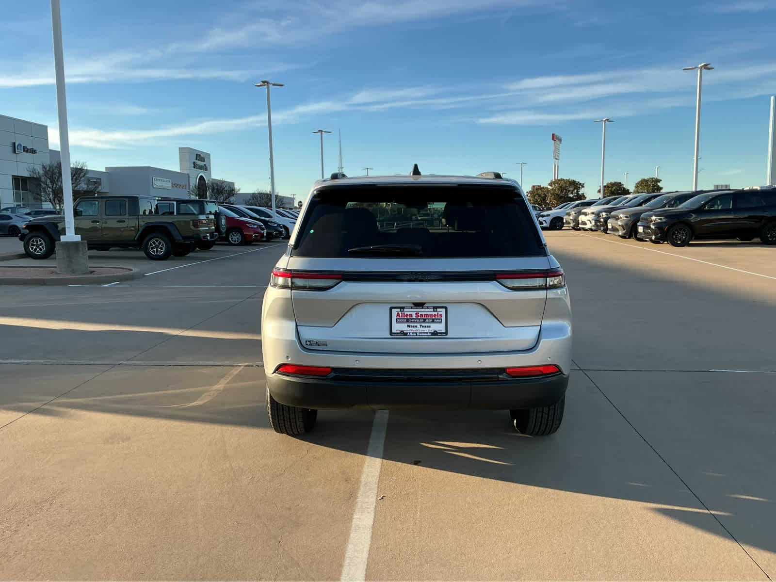 New Car 2025 Jeep Grand Cherokee  Altitude For Sale Under $50,000 In Waco, Texas