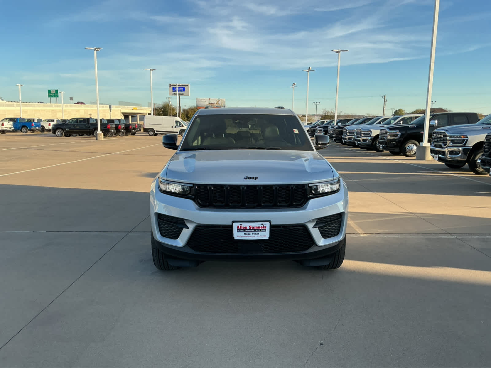 New Car 2025 Jeep Grand Cherokee  Altitude For Sale Under $50,000 In Waco, Texas
