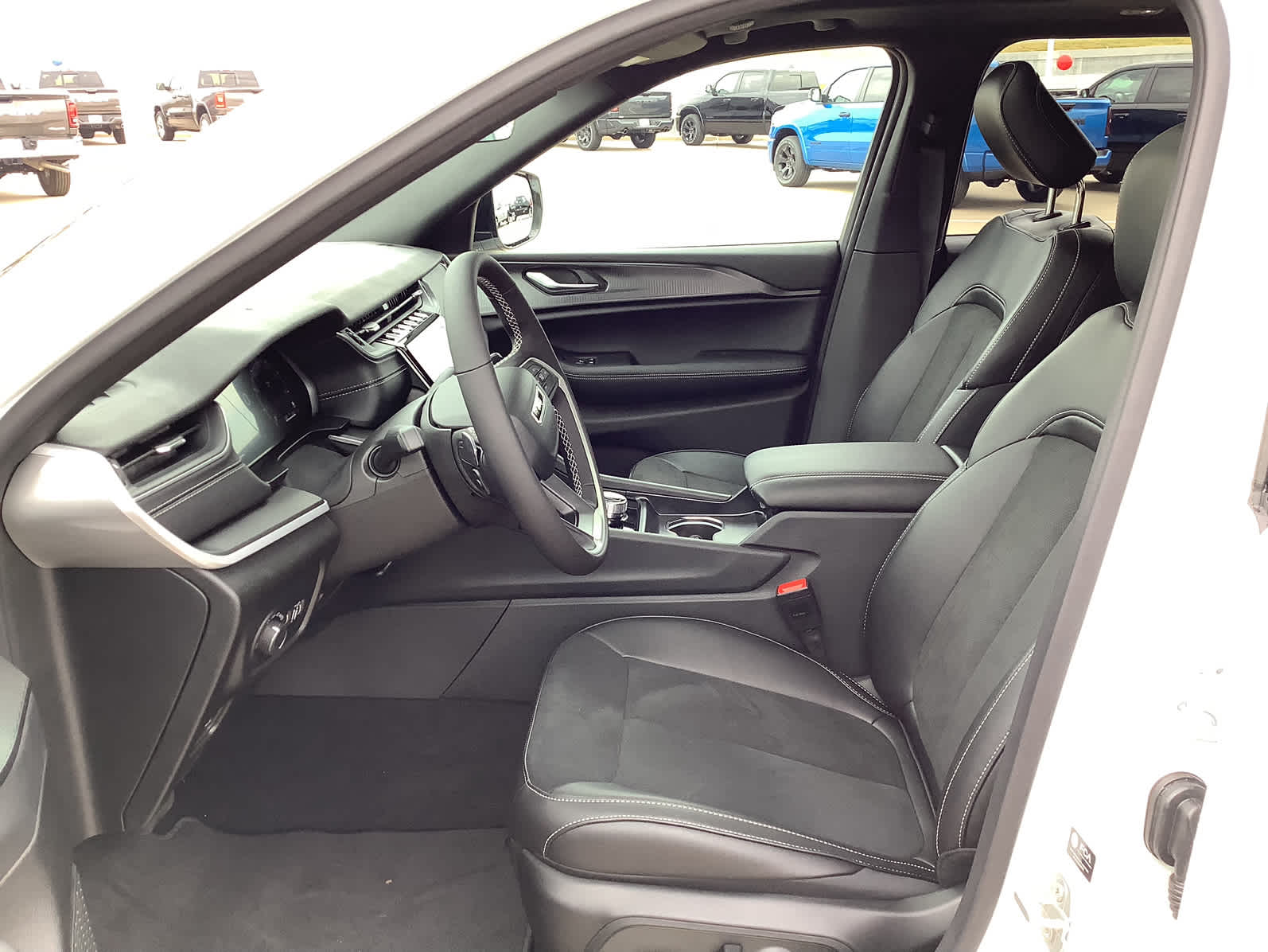 New Car 2025 Jeep Grand Cherokee  Altitude X For Sale Under $50,000 In Waco, Texas
