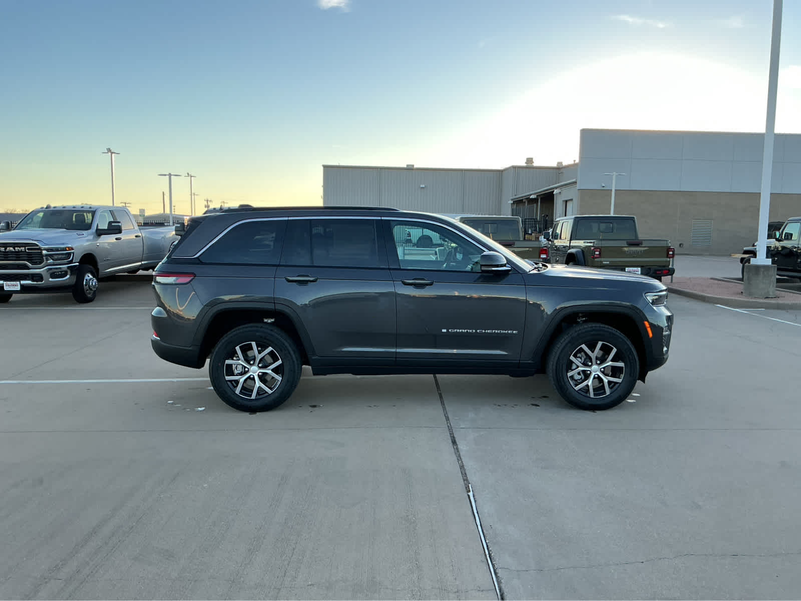 New Car 2025 Jeep Grand Cherokee  Limited For Sale Under $50,000 In Waco, Texas