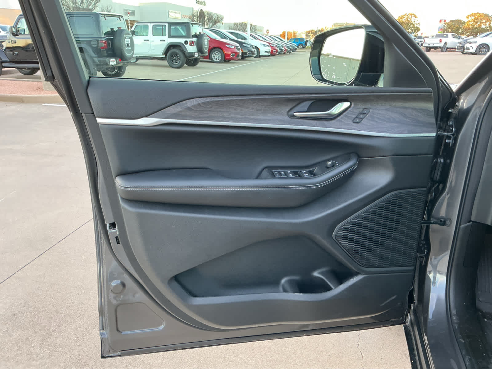 New Car 2025 Jeep Grand Cherokee  Limited For Sale Under $50,000 In Waco, Texas