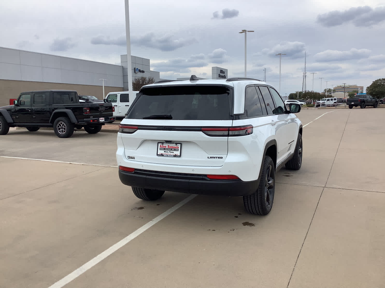 New Car 2025 Jeep Grand Cherokee  Limited For Sale Under $50,000 In Waco, Texas