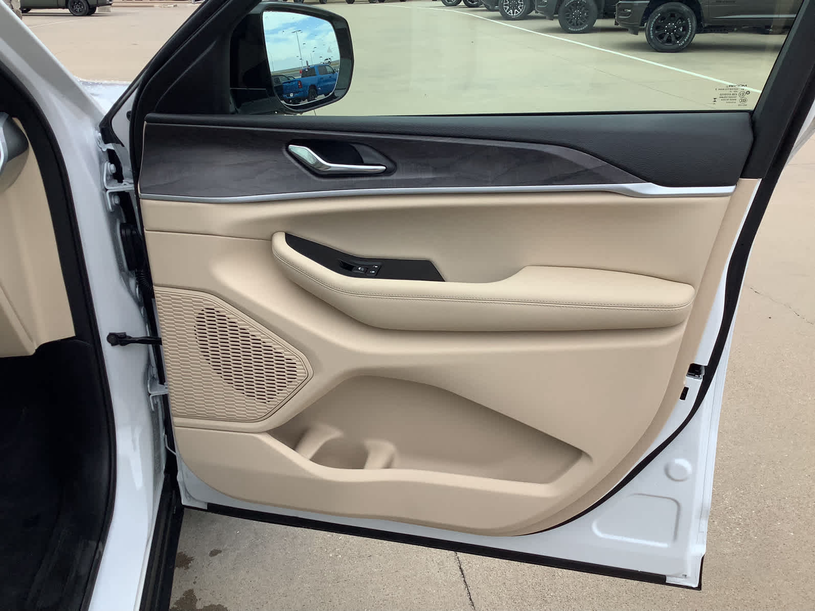 New Car 2025 Jeep Grand Cherokee  Limited For Sale Under $50,000 In Waco, Texas